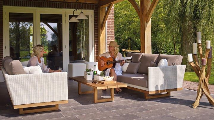 8 tips til at vælge de perfekte udendørs loungemøbler til din terrasse