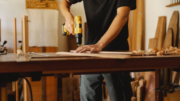 Fordelene ved at vælge en lokal håndværker til din boligrenovering