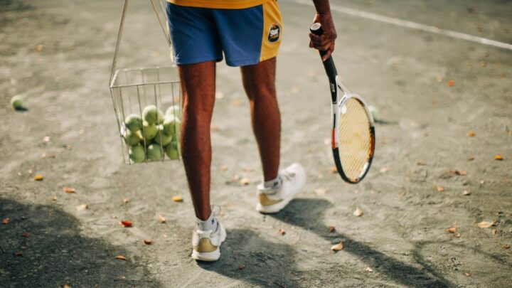 Pålidelige sko er nødvendige for at kunne give det bedste på padel tennisbanen